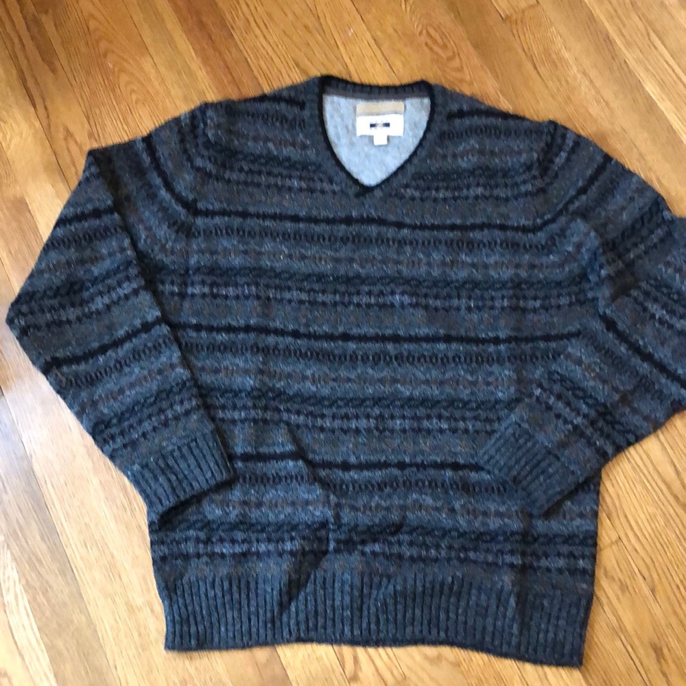 SALE Joseph Abboud Limited addition sweater